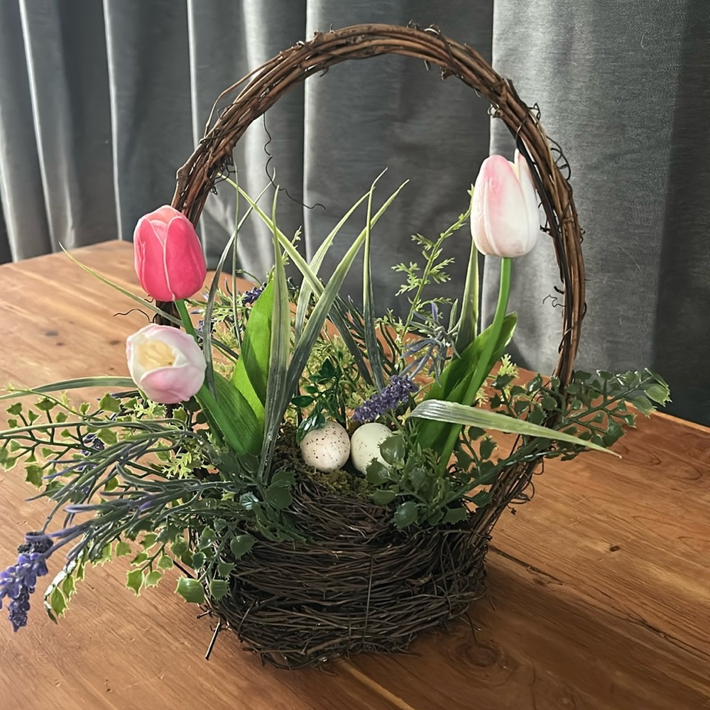 Summer faux flower decor with faux bird eggs